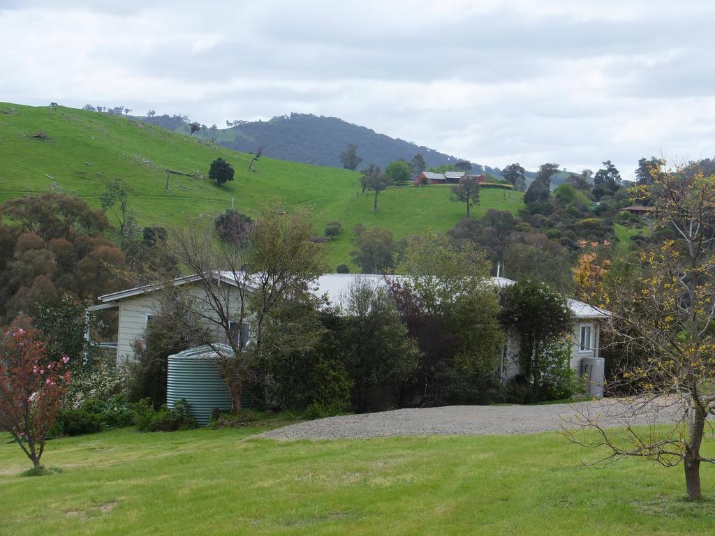 Elm Cottage Tumut Extérieur photo